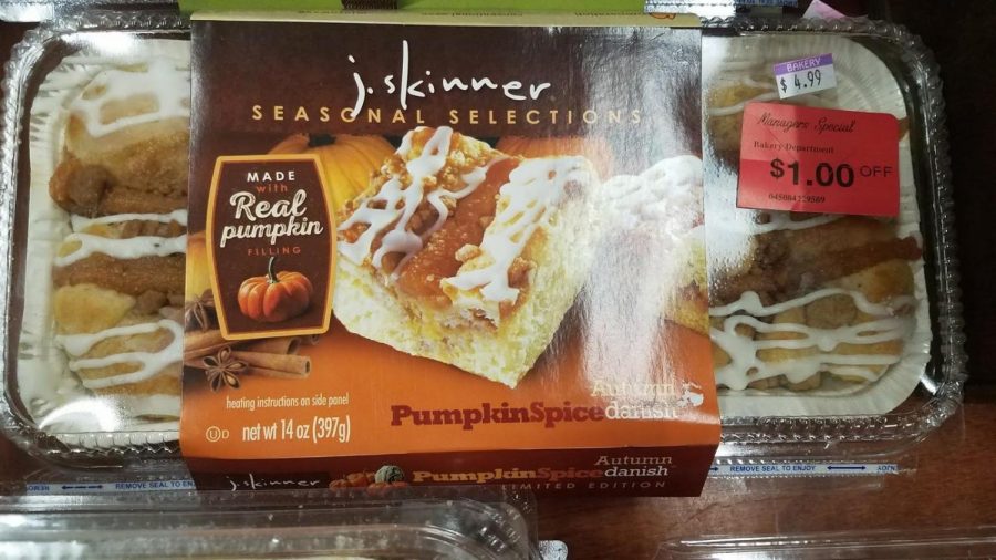 Pumpkin Spice danishes can be bought at the Verrado Bashas in Buckeye, Arizona for only $4.99. Picture taken by Dana Lapp on October 19, 2017.