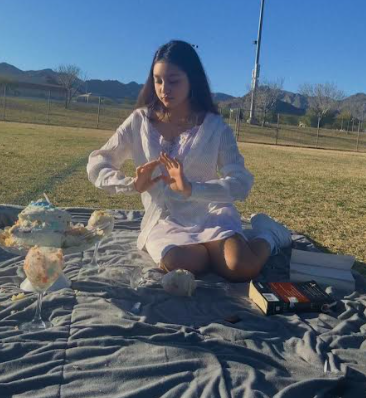 Annabelle Flores