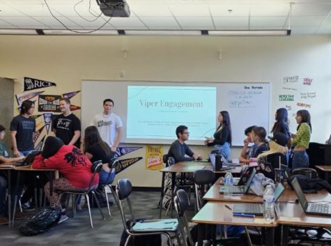 Students present their idea for Viper Engagement, a freshman mentorship program. 