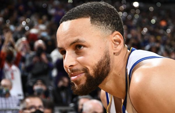 Stephen Curry, a league favorite who is having one of the best starts in his career