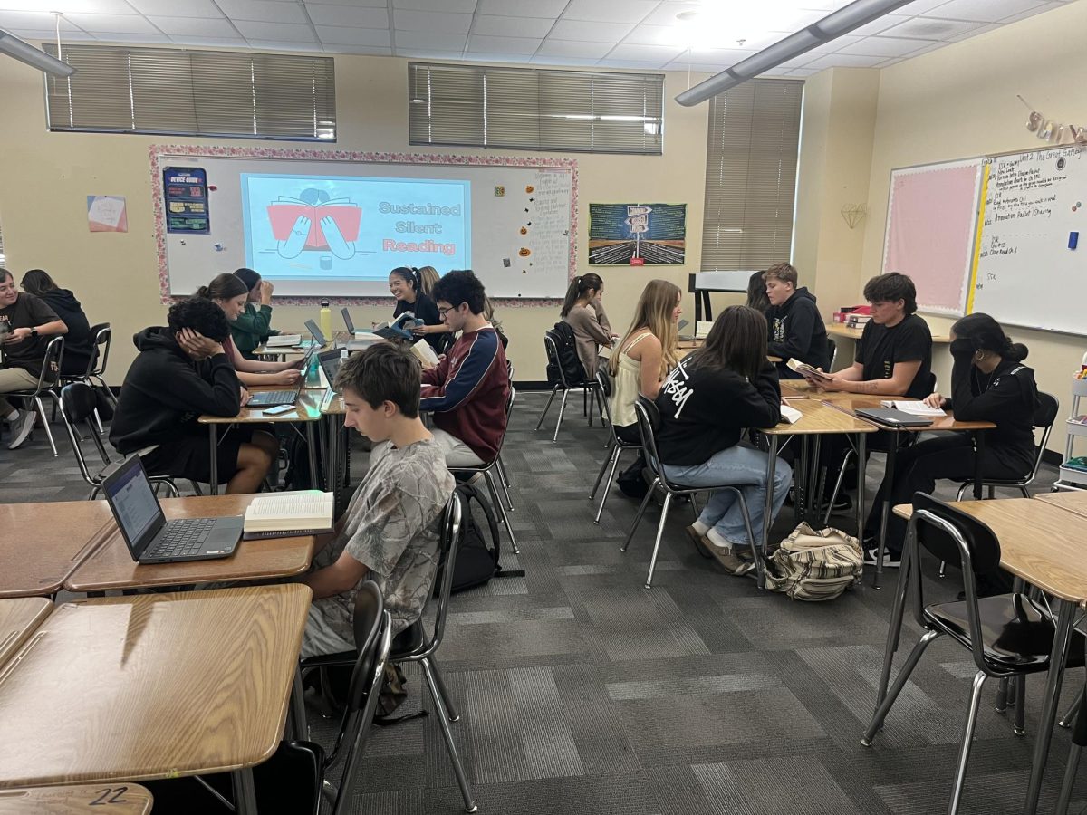 Mrs. Carlton's English class at Verrado High School reads on a daily basis. (Photo courtesy of Sabrina Carlton)